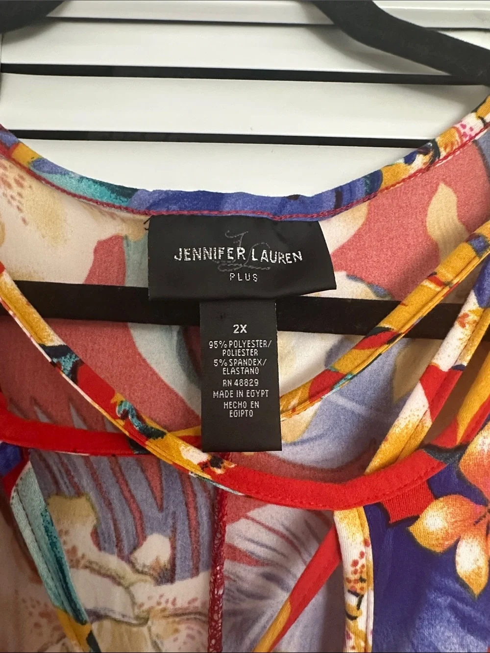 Jennifer Lauren Red Floral Sleeveless Shark Bite Tank Top Size 2X - Picture 4 of 4